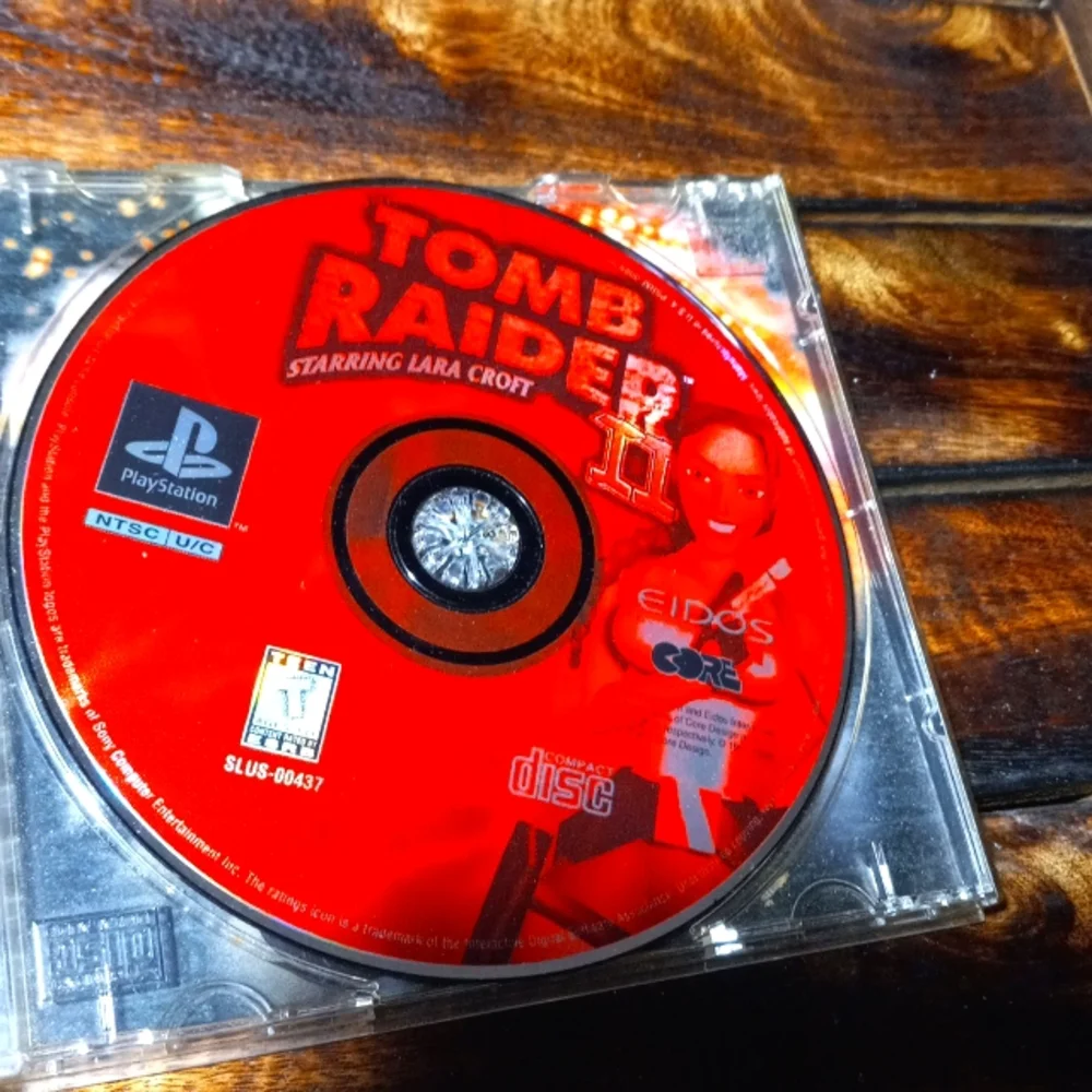 G-18 PS1 BLACK LABEL -Tomb Raider II starring Lara Croft game